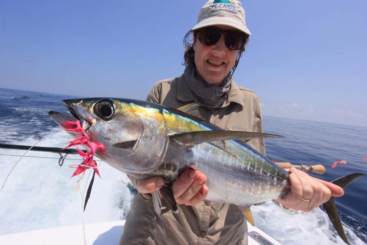 Offshore fly fishing in Costa Rica