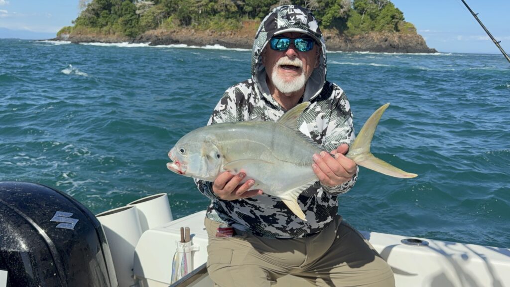 CAF client releases a jack crevalle near Islas Paridas